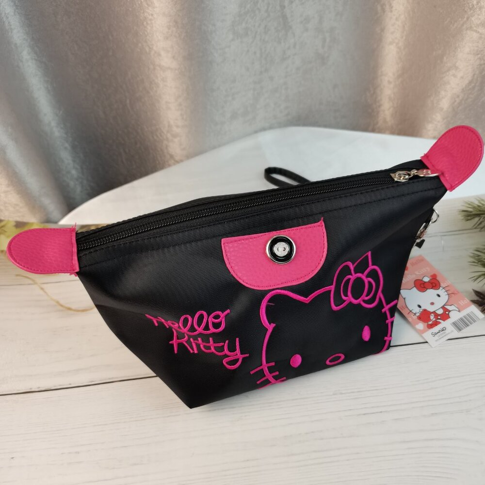 Hello Kitty MAKEUP BAG NWT